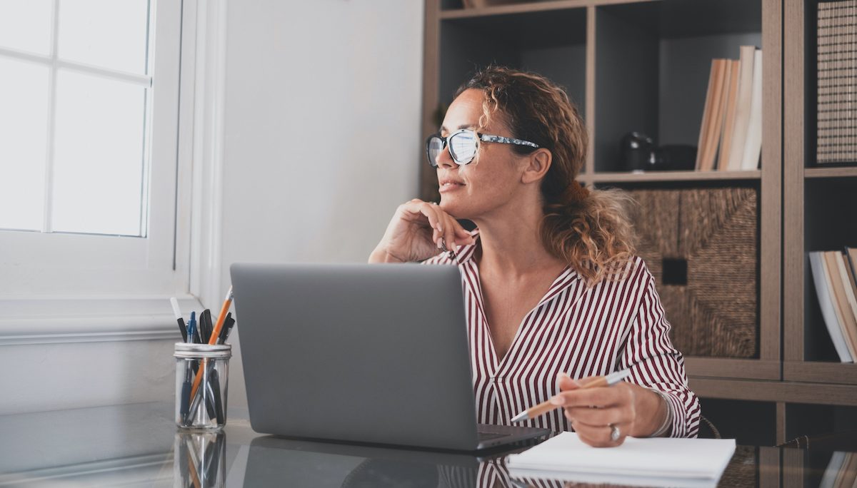 Woman with positive outlook on market downturn